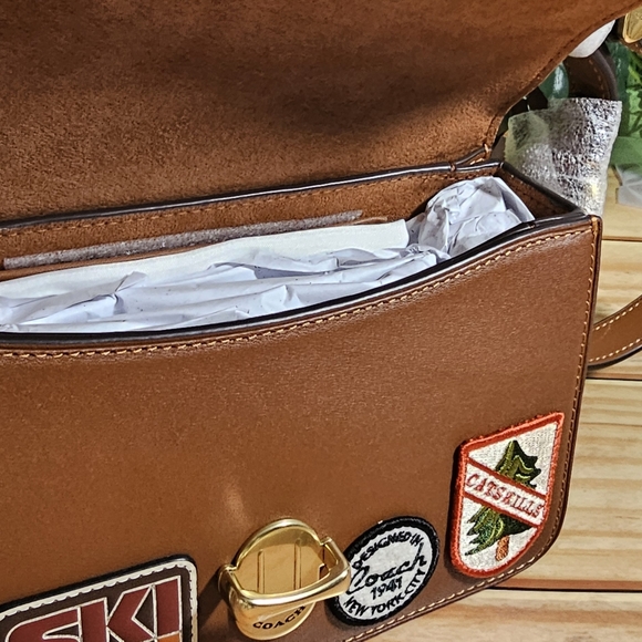 Coach Patches Studio 19 Bag Tan Leather NWT Coach C8078 here on itsasalesworld - Picture 5 of 13